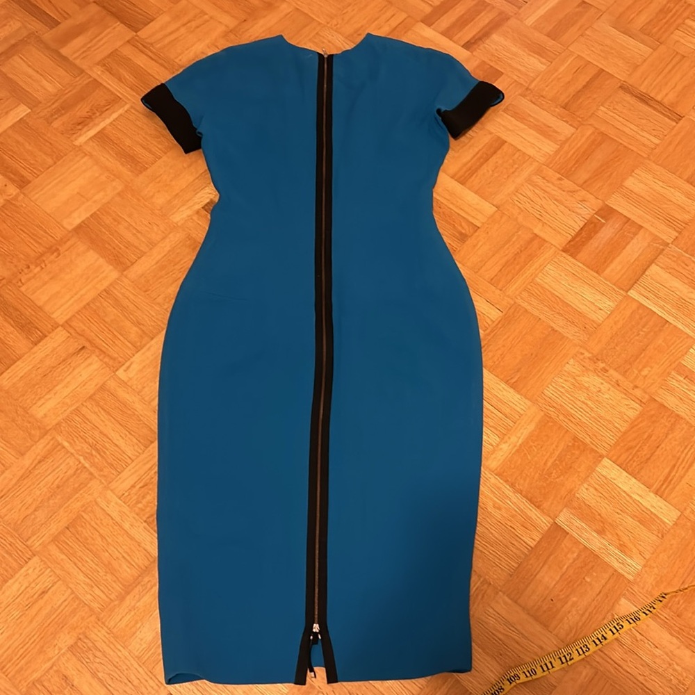 Victoria Beckham - Picture 6 of 15